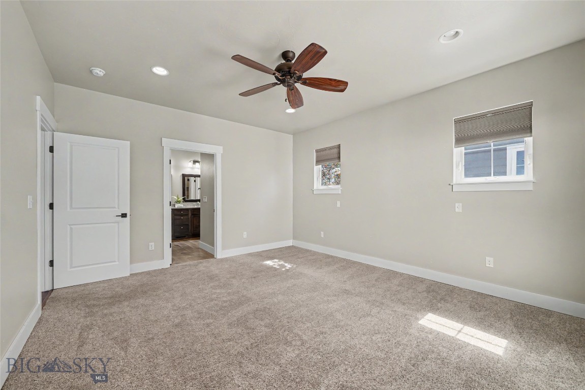 3367 S 21st Avenue Property Photo 11