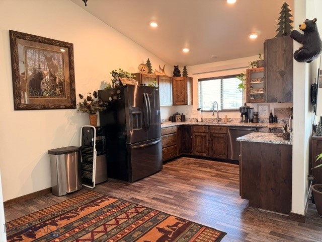 5 Fraker Loop Property Photo 7