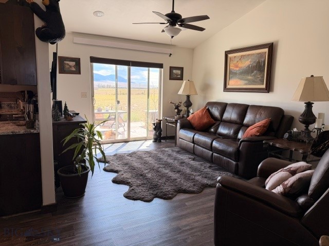 5 Fraker Loop Property Photo 8