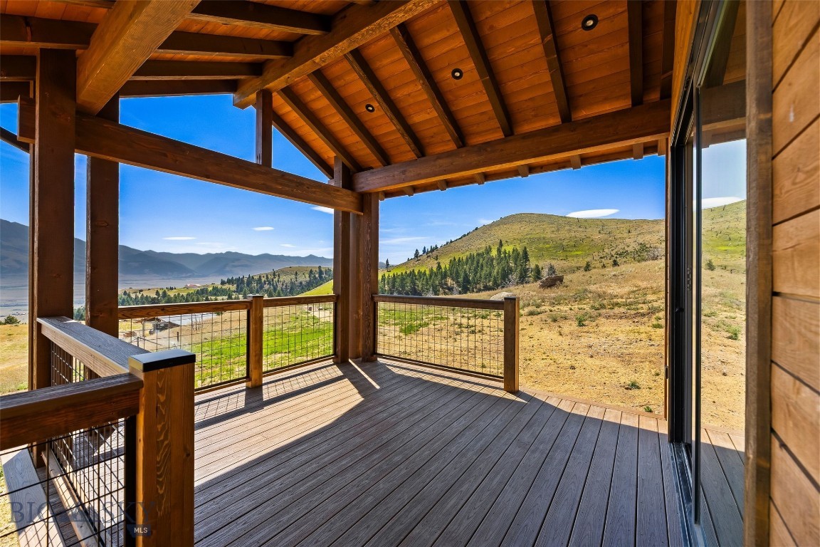 19 Sagittarius Skyway Property Photo 8