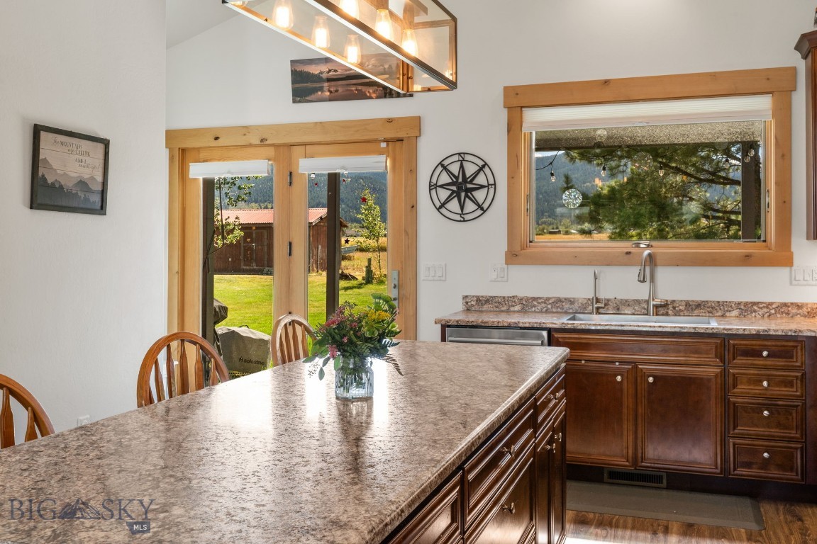 1500 Rainbow Road Property Photo 17