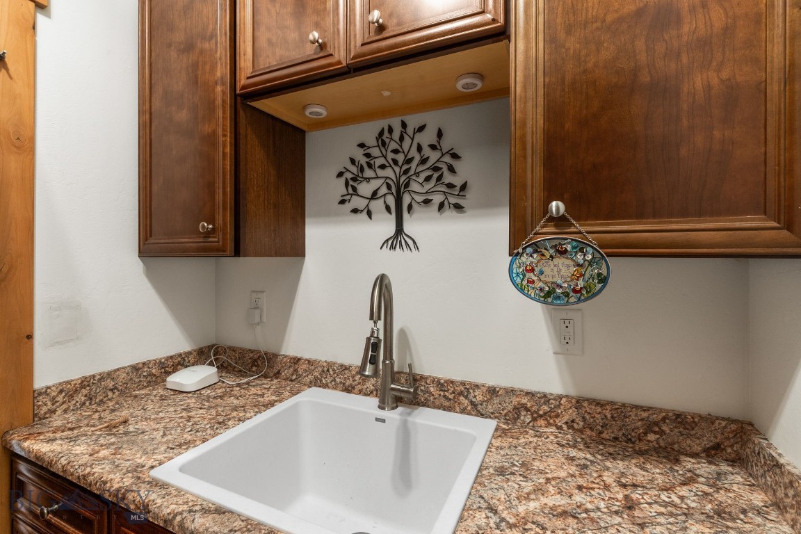 1500 Rainbow Road Property Photo 37