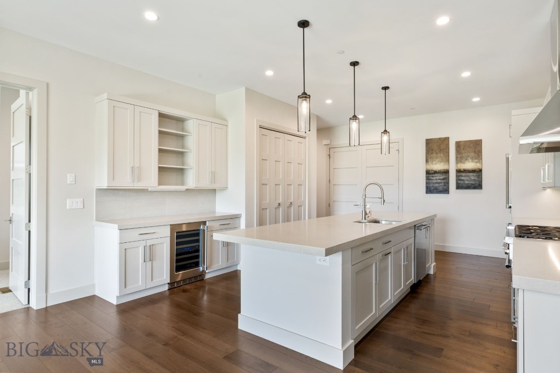 89 Balmoral Trail B Property Photo 11