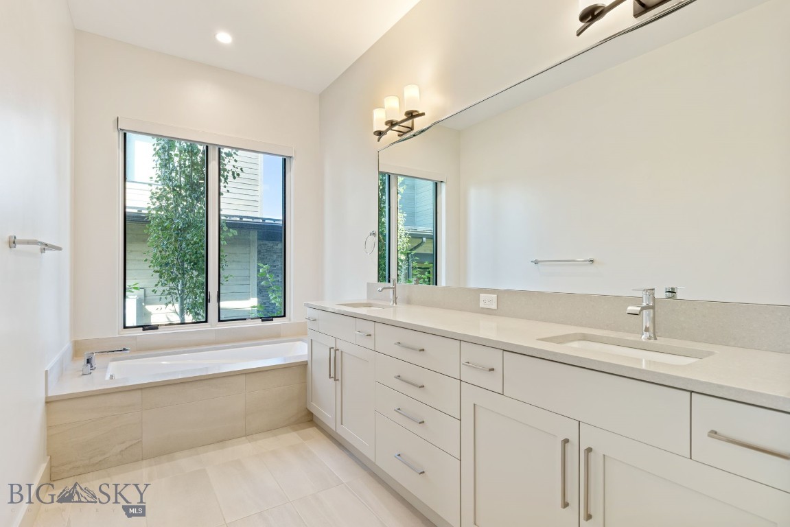 89 Balmoral Trail B Property Photo 27