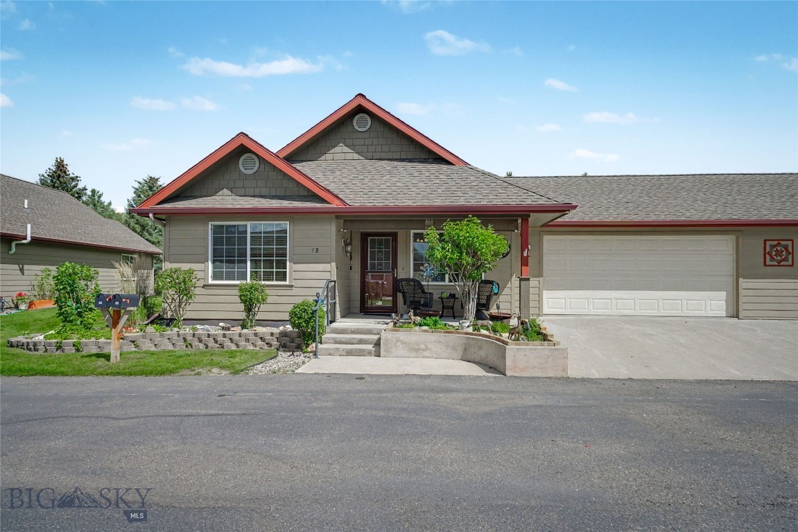 9 Eliza Drive B Property Photo 1