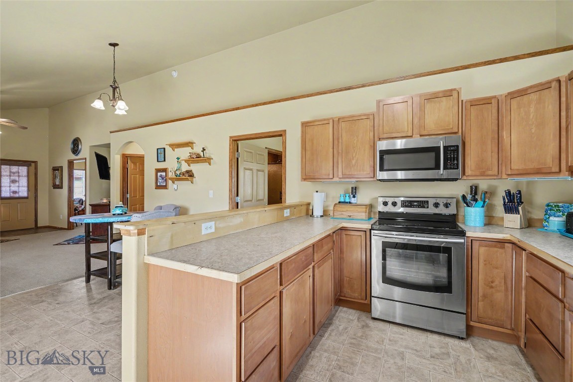 9 Eliza Drive B Property Photo 7