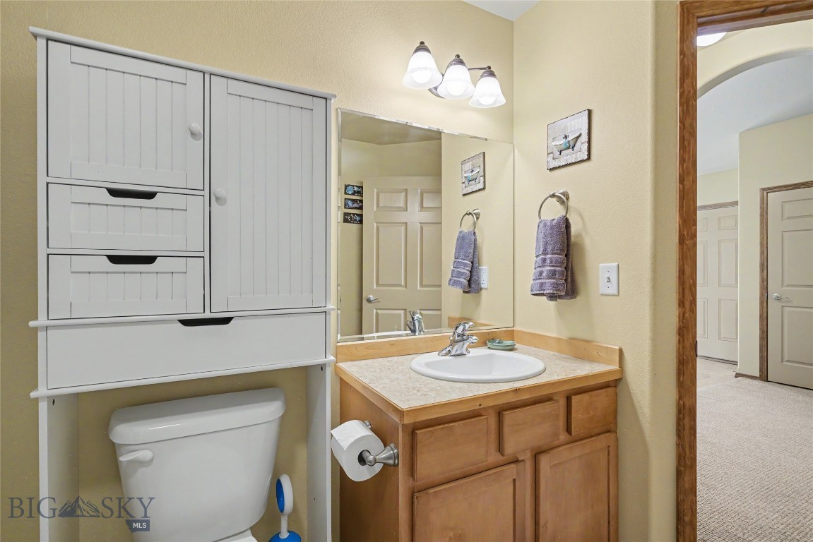 9 Eliza Drive B Property Photo 30