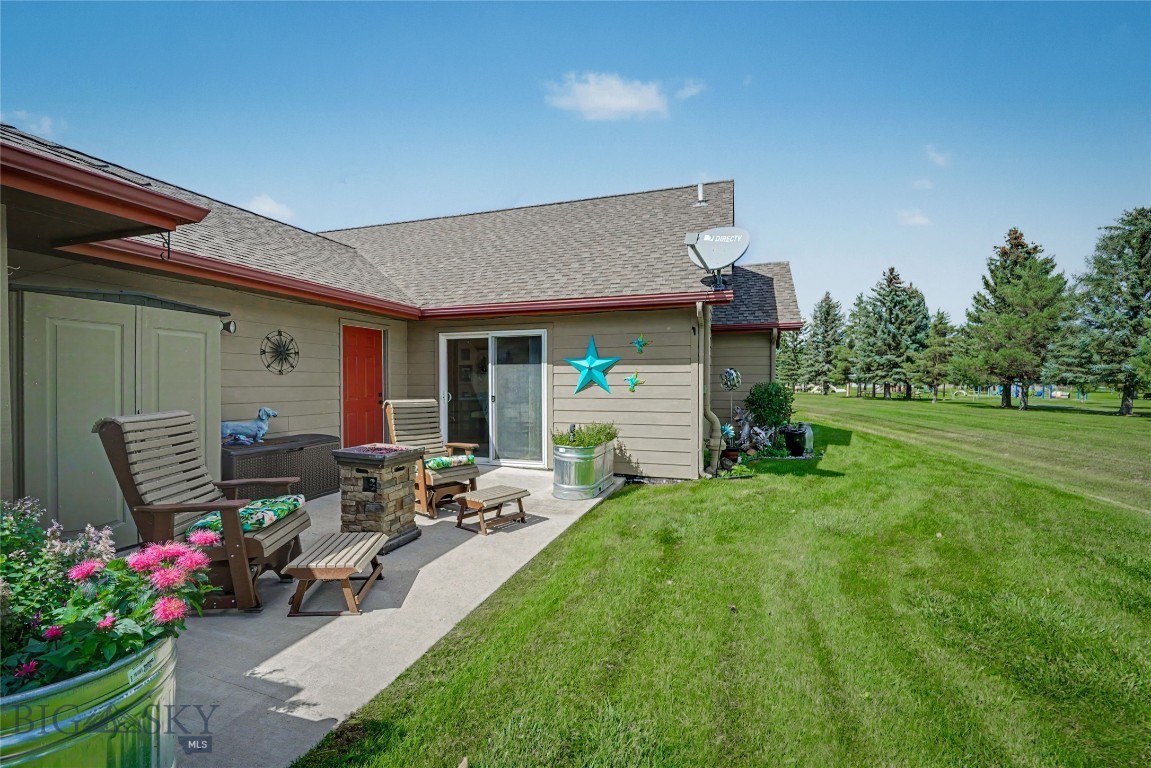 9 Eliza Drive B Property Photo 37