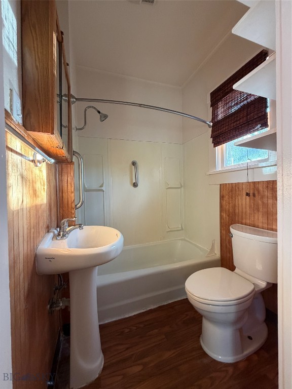 5 2nd Street W Property Photo 19
