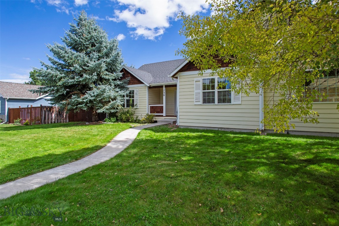 738 N Aster Avenue Property Photo 14