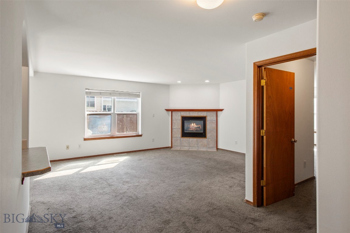 738 N Aster Avenue Property Photo 31