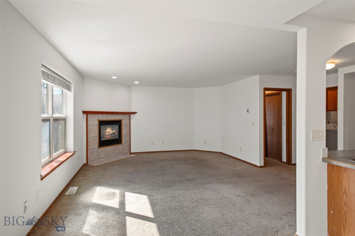 738 N Aster Avenue Property Photo 32