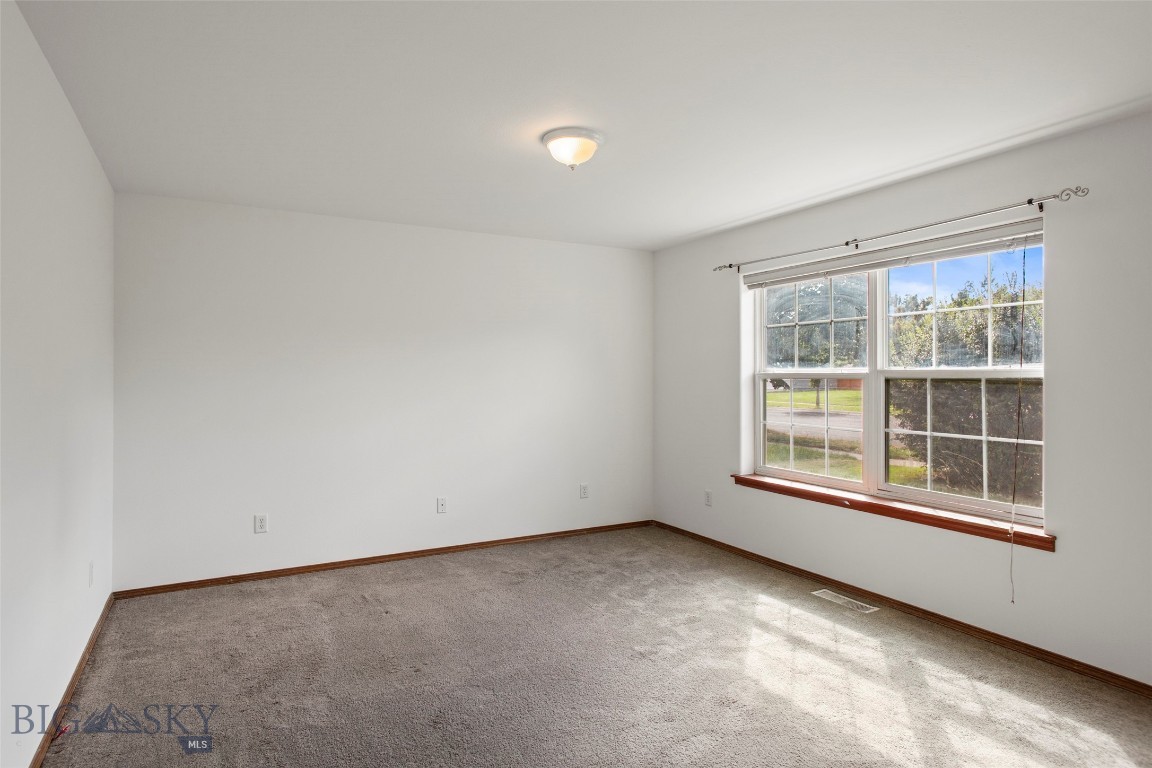 738 N Aster Avenue Property Photo 38