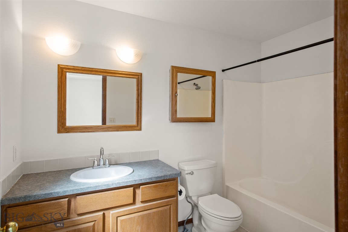 738 N Aster Avenue Property Photo 41