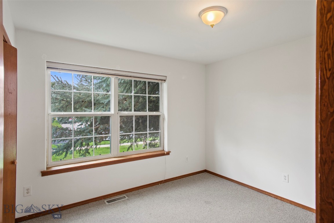 738 N Aster Avenue Property Photo 49