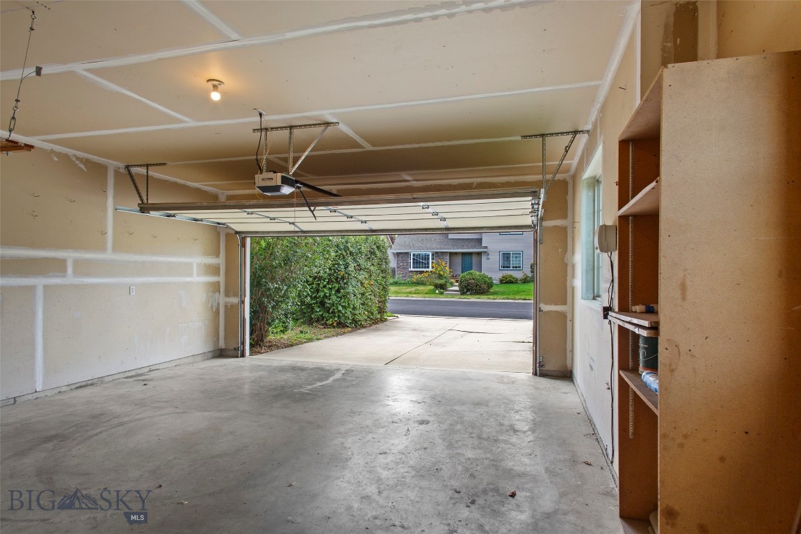 738 N Aster Avenue Property Photo 53