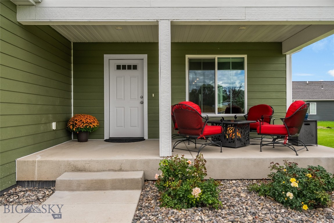 607 Butler Creek Avenue Property Photo 1