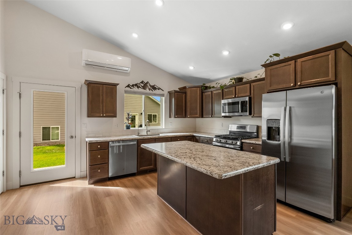 607 Butler Creek Avenue Property Photo 17
