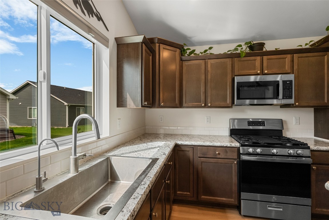 607 Butler Creek Avenue Property Photo 20