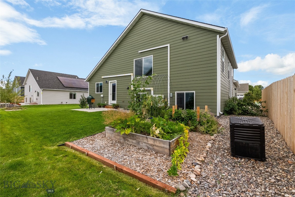 607 Butler Creek Avenue Property Photo 40