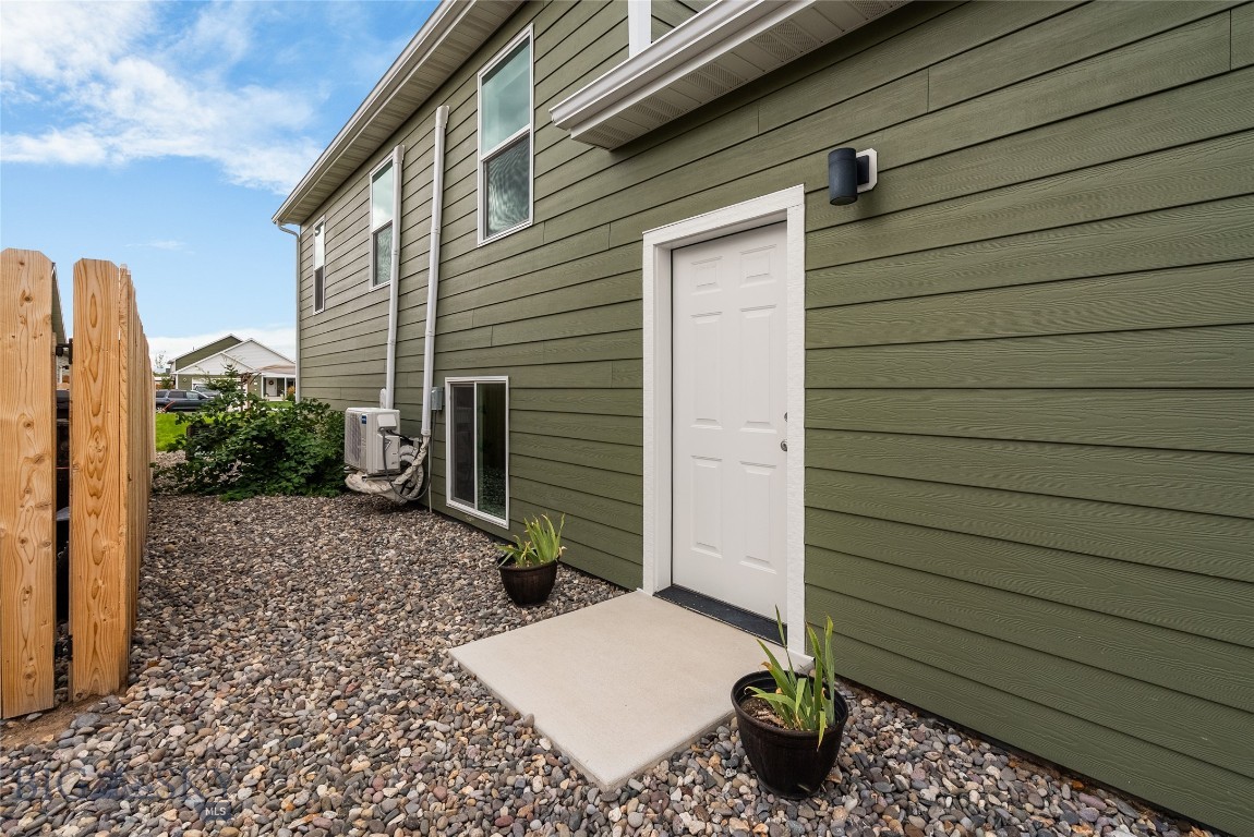 607 Butler Creek Avenue Property Photo 43