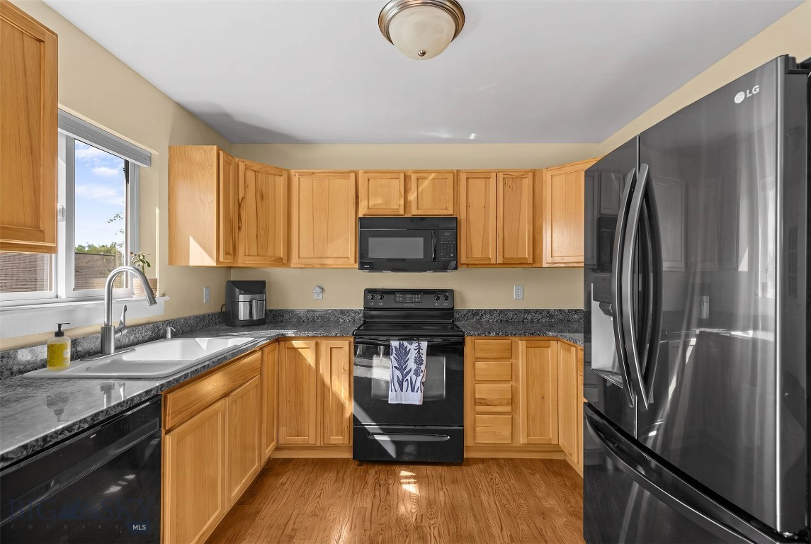1004 Cruiser Lane O Property Photo 7