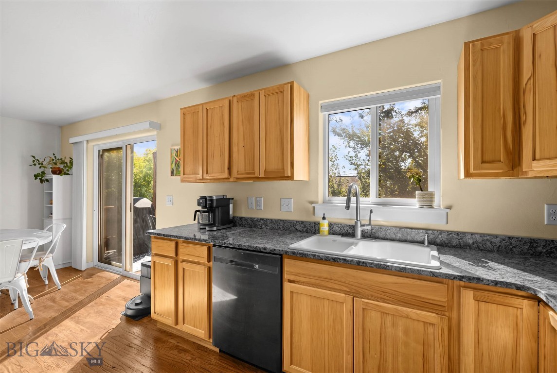 1004 Cruiser Lane O Property Photo 10