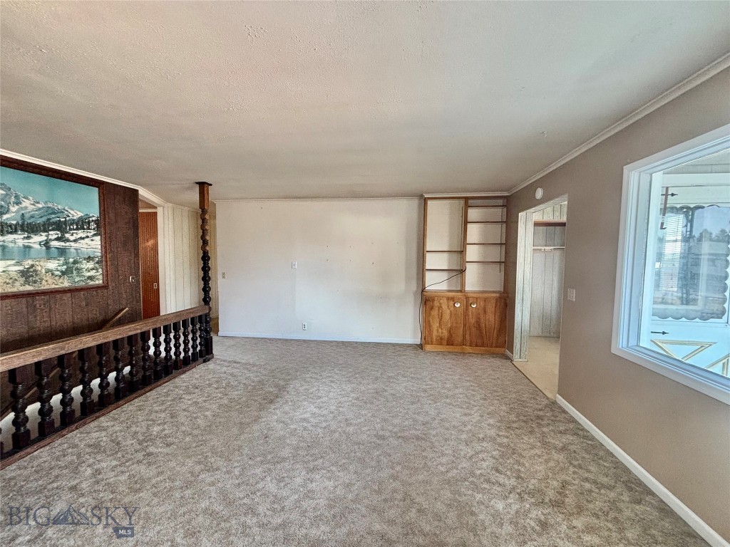 920 E Center Street Property Photo 12