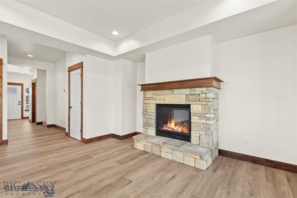 1051 Baxter Creek Way E Property Photo 13