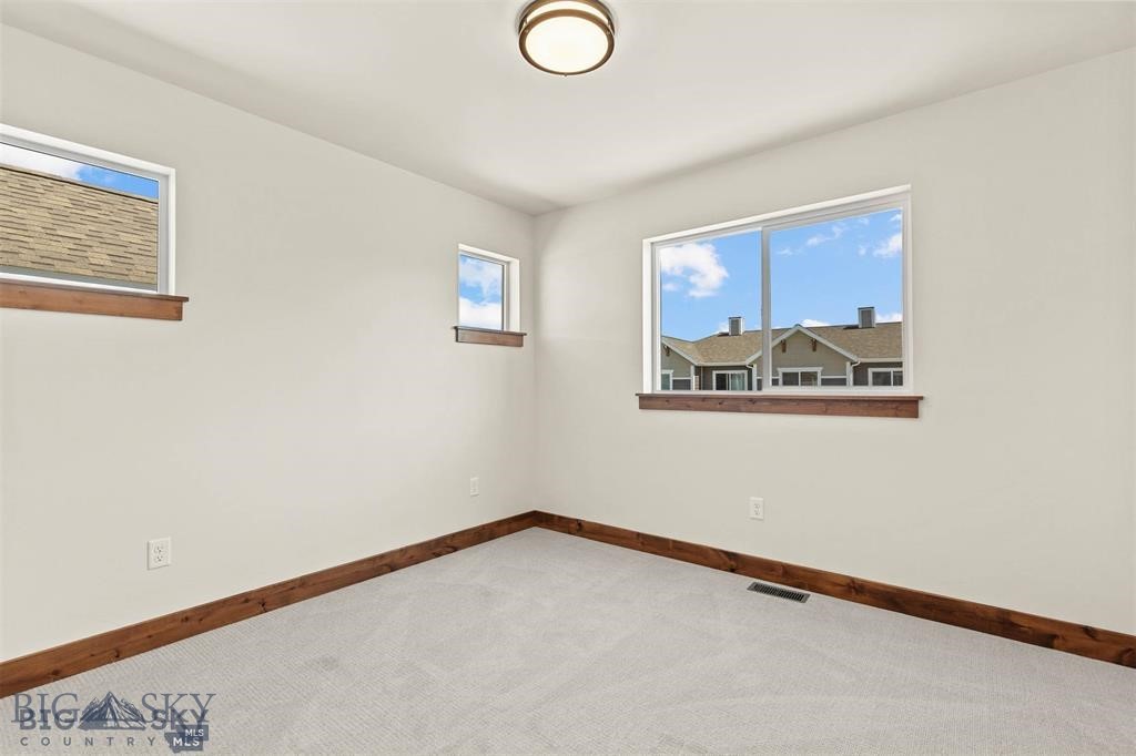1051 Baxter Creek Way E Property Photo 24
