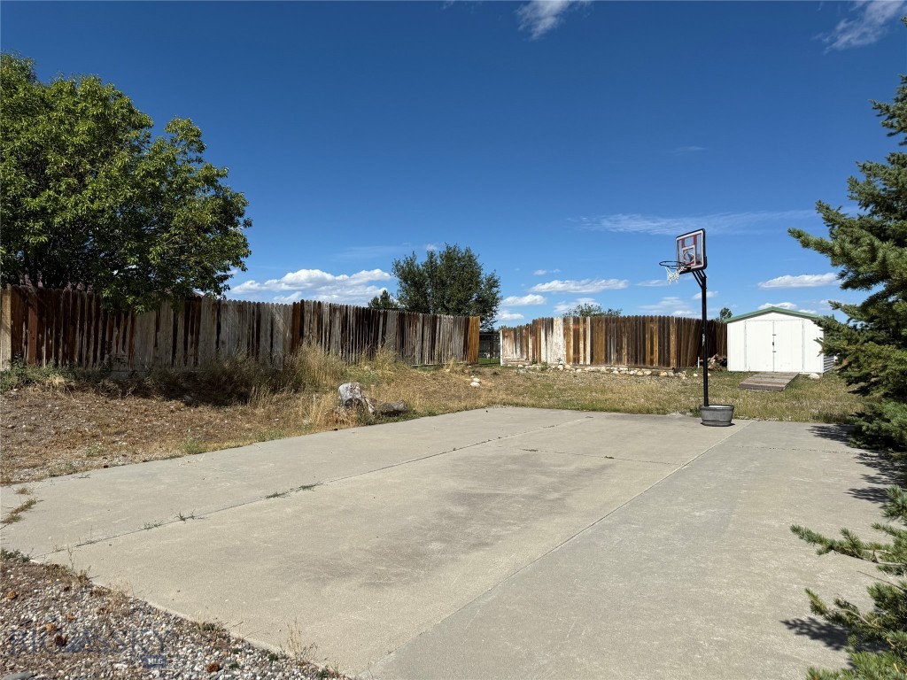 18 Meadowlark Circle Property Photo 10