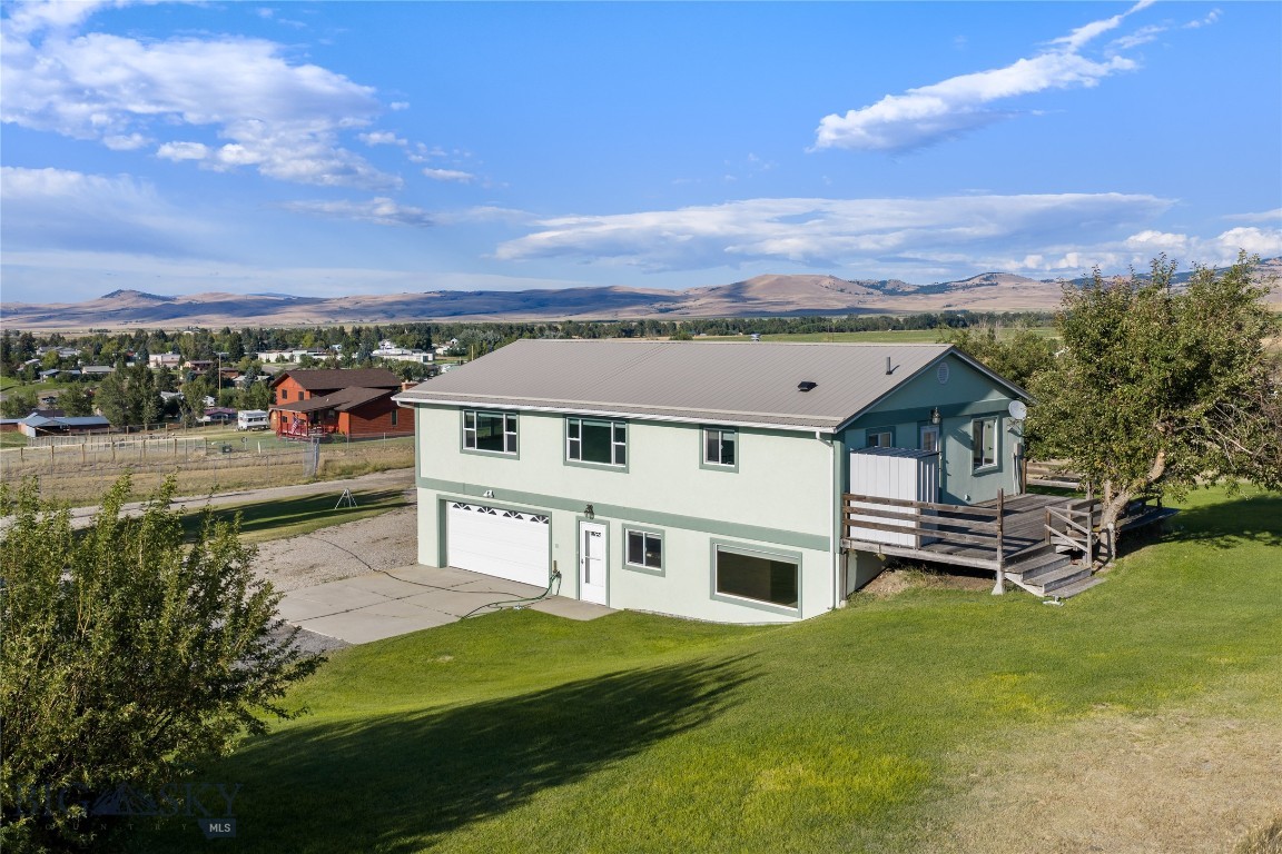 239 Skyview Lane Property Photo 1