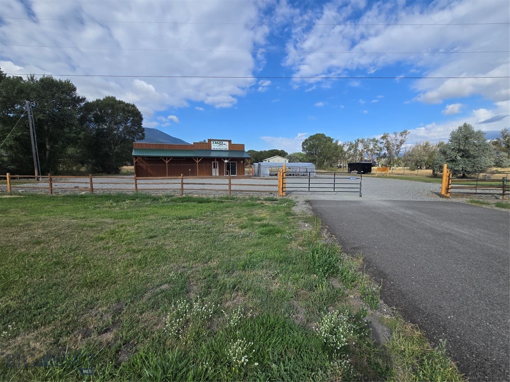 5189 Us Hwy 89 S Property Photo 23