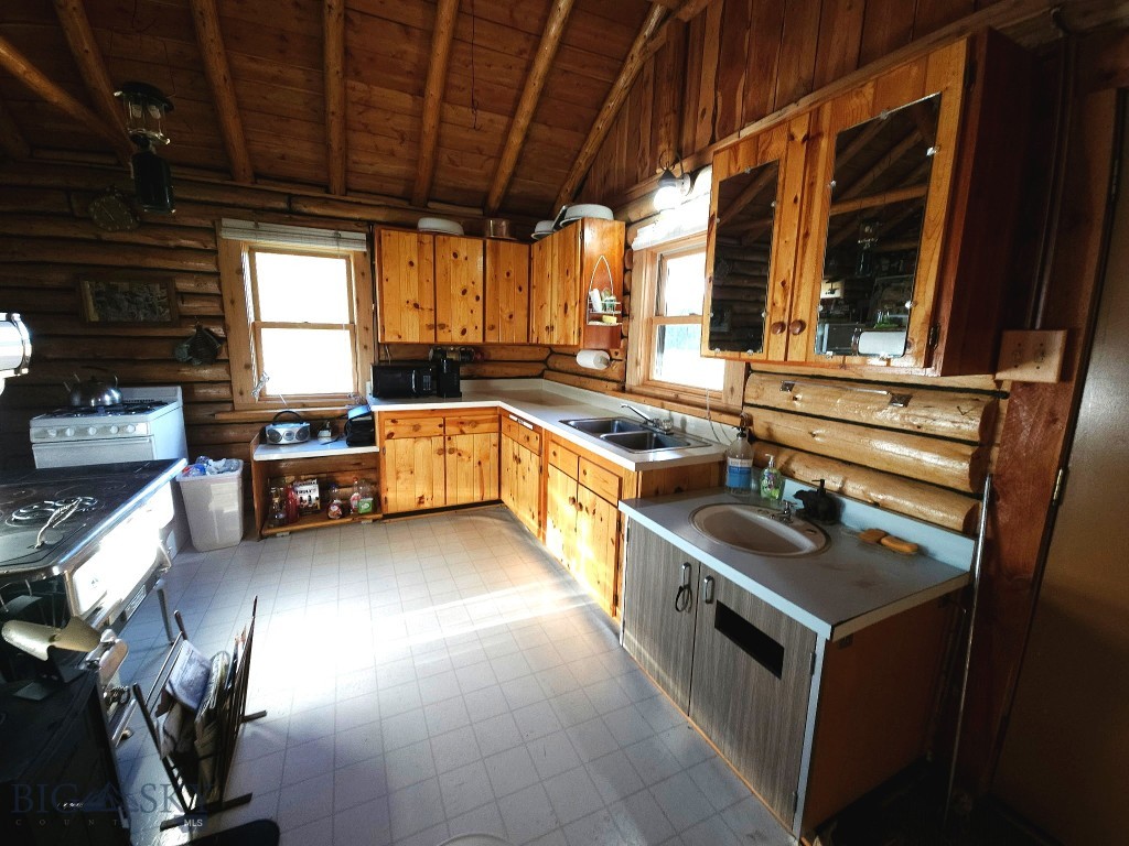 Tbd Castle Mountain Hunting Cabin Property Photo 10