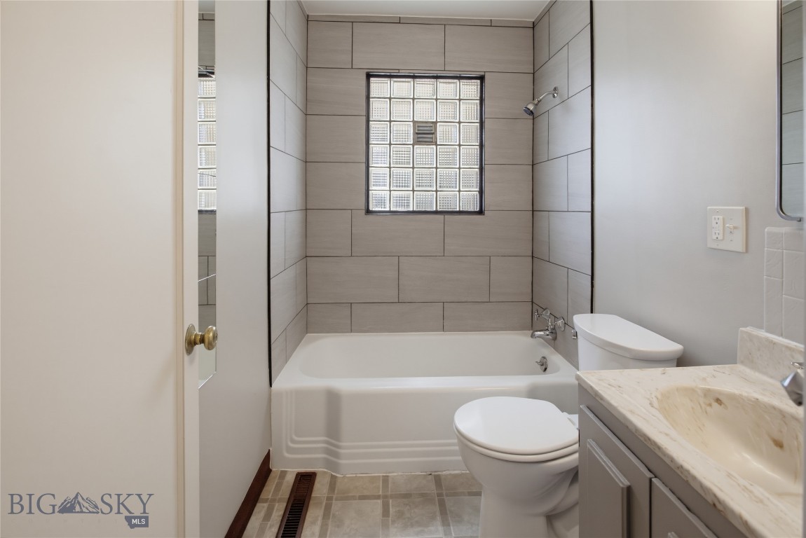 2238 Massachusetts Avenue Property Photo 17