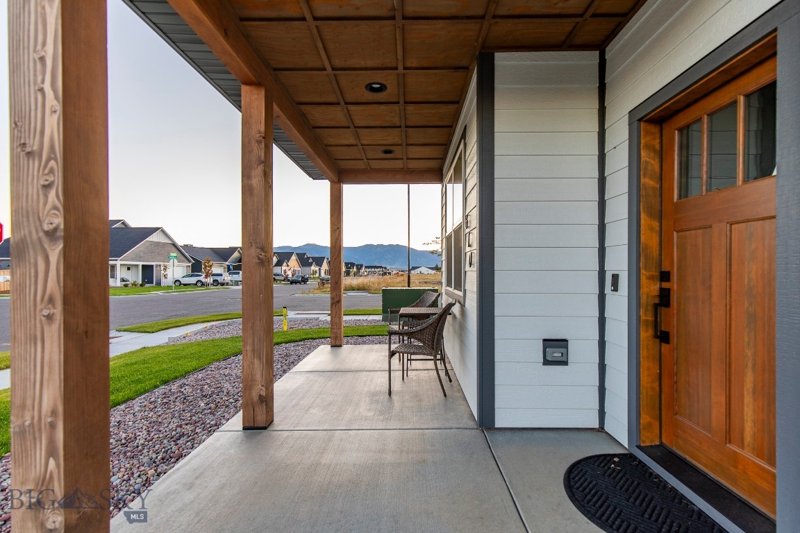 610 Spaniel Lane Property Photo 4