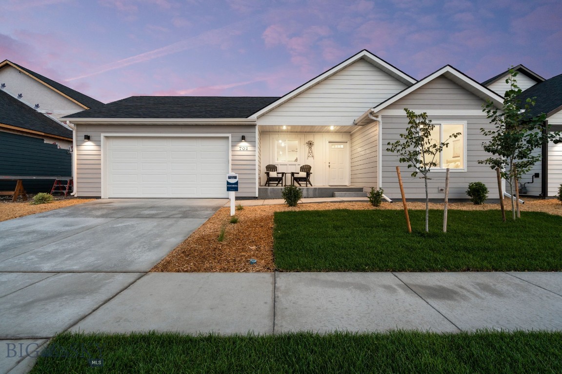 702 Thrice Loop Property Photo 1