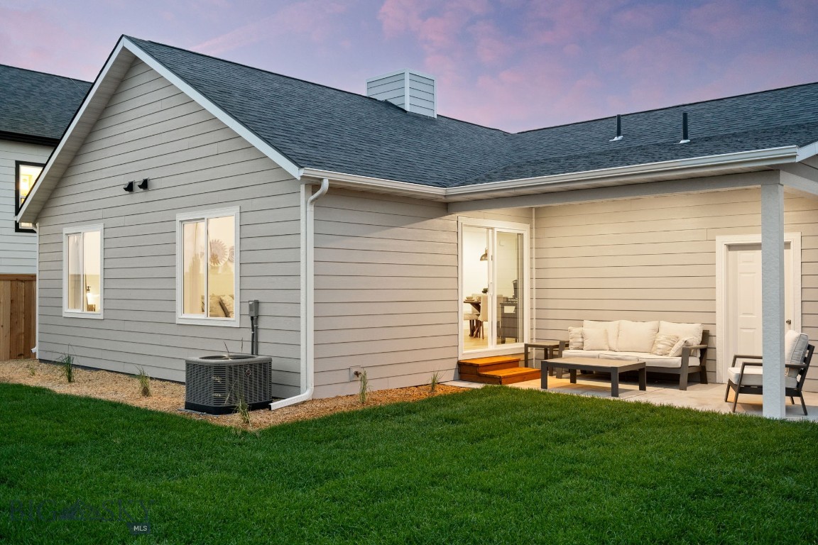 702 Thrice Loop Property Photo 15
