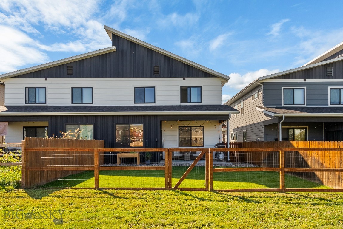 1060 Cassandra A Property Photo 27