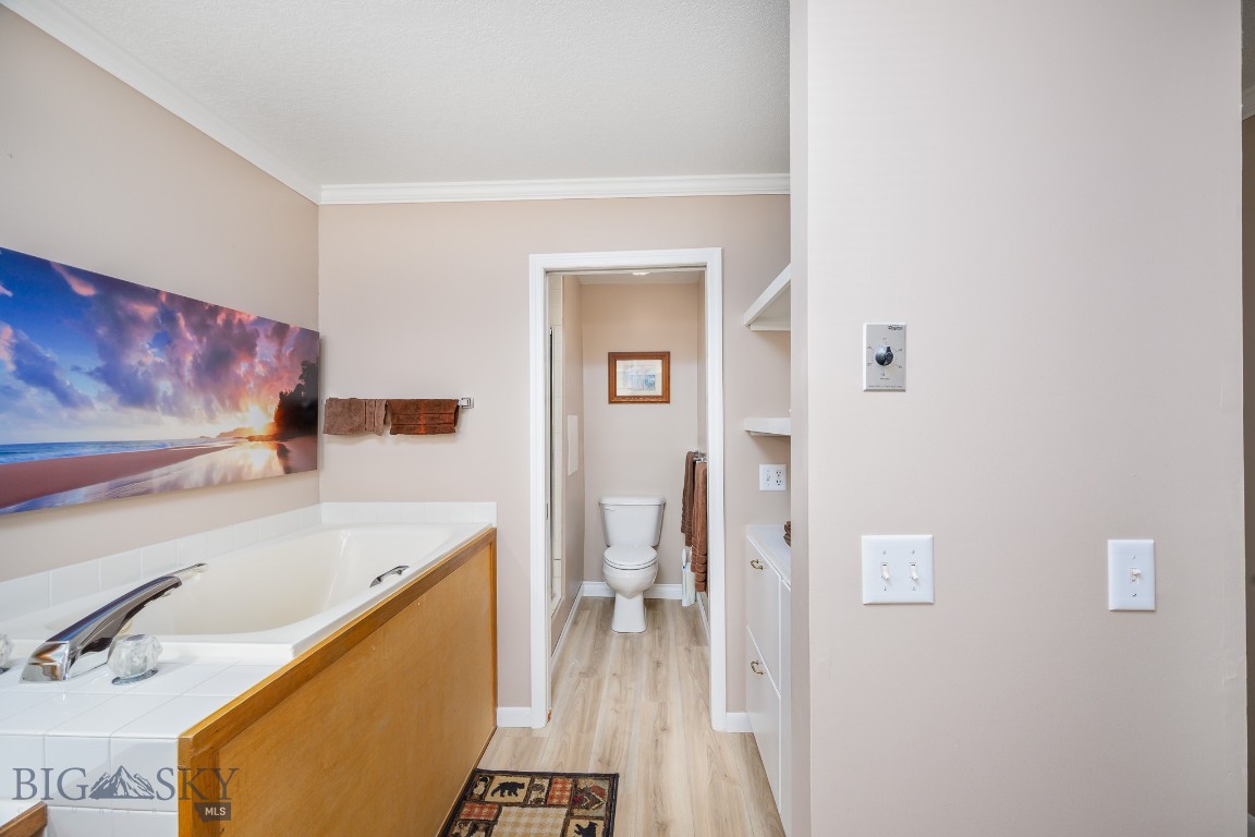 2911 Tartan Road Property Photo 9