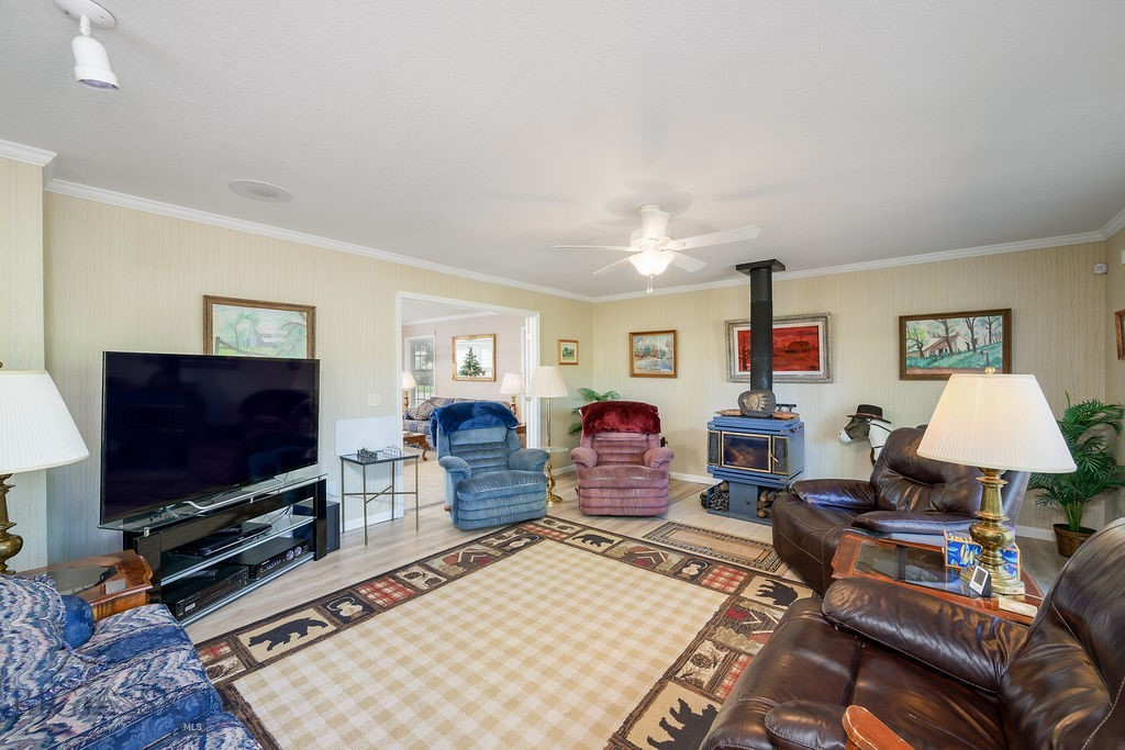 2911 Tartan Road Property Photo 12