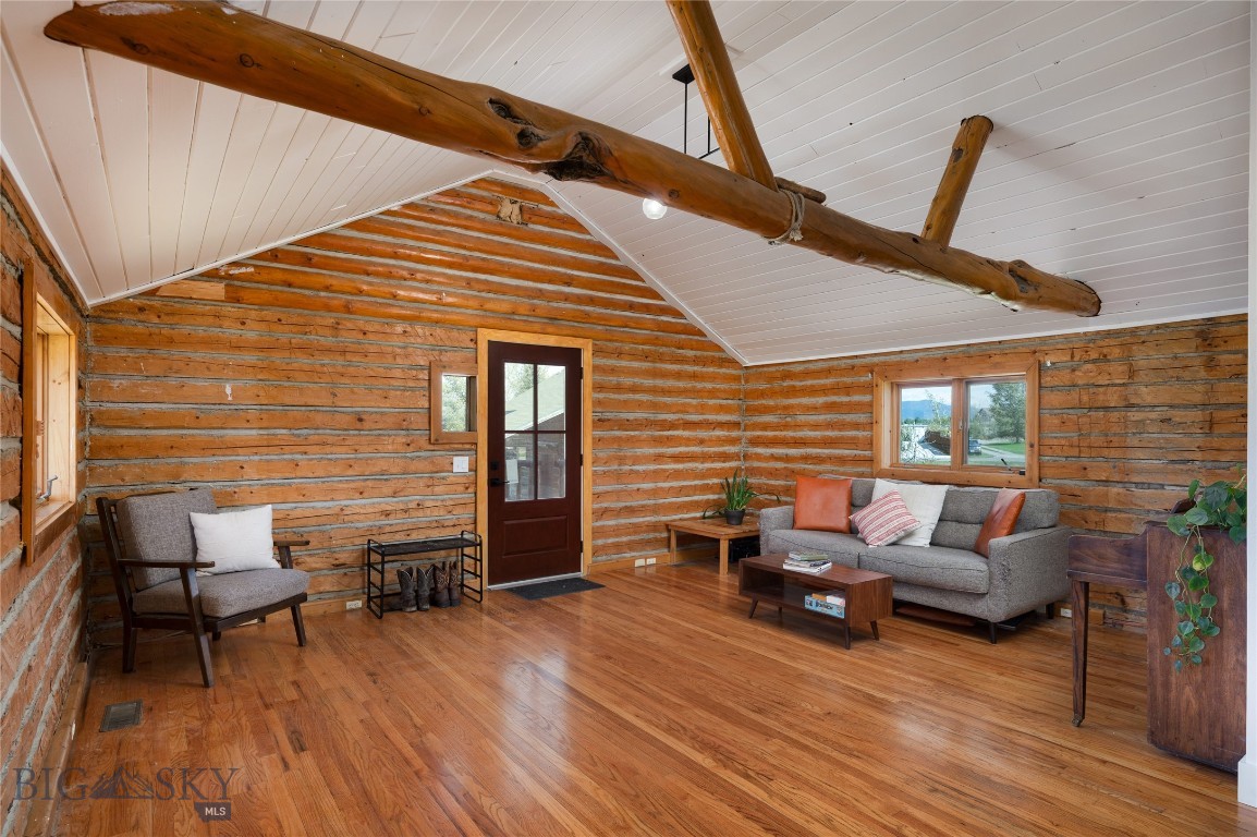 157 Skipper Street Property Photo 8