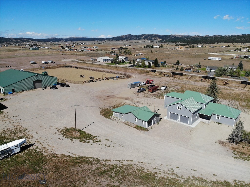 8410 Applegate Road Property Photo 3