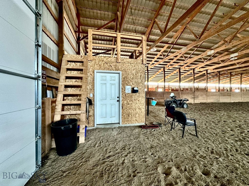 8410 Applegate Road Property Photo 21