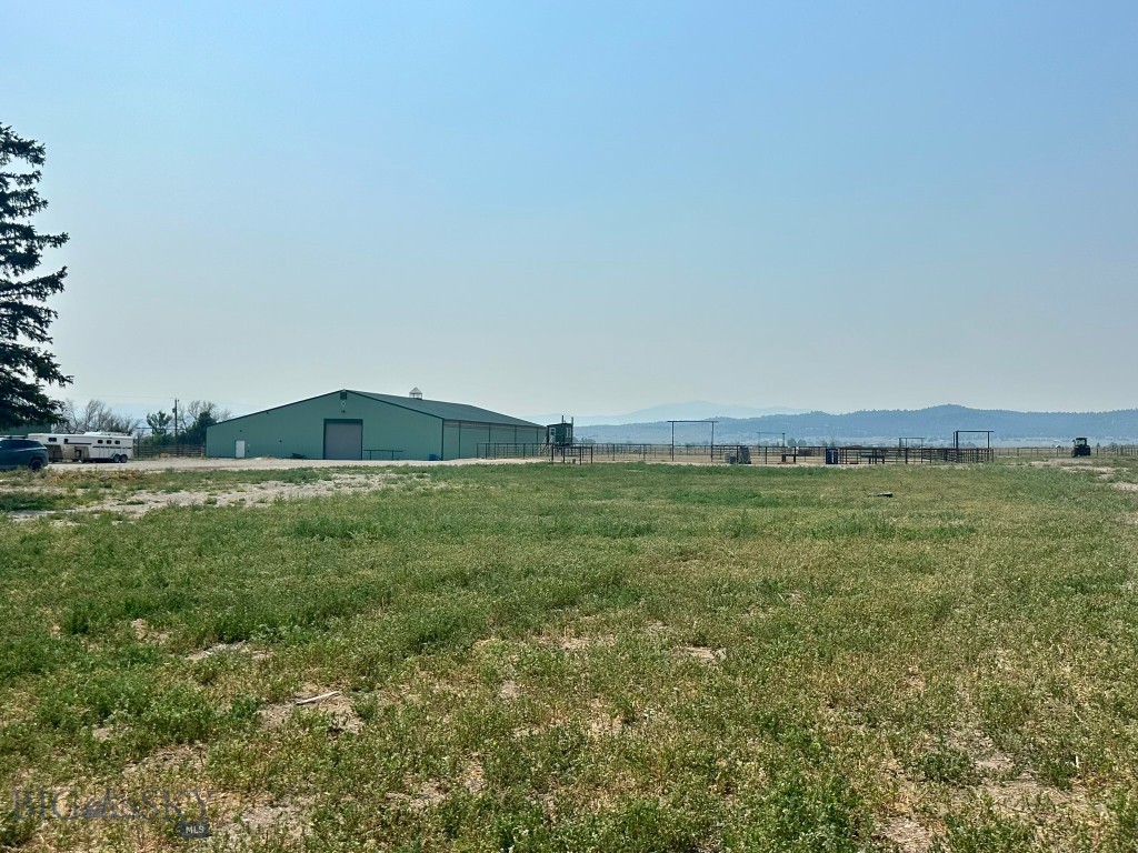 8410 Applegate Road Property Photo 23