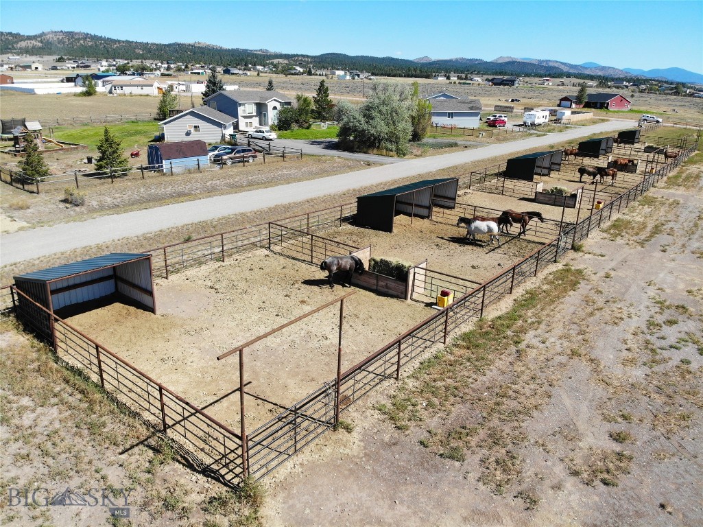 8410 Applegate Road Property Photo 26