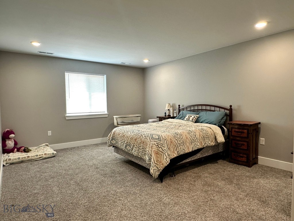 8410 Applegate Road Property Photo 32