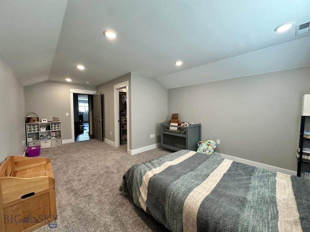 8410 Applegate Road Property Photo 36