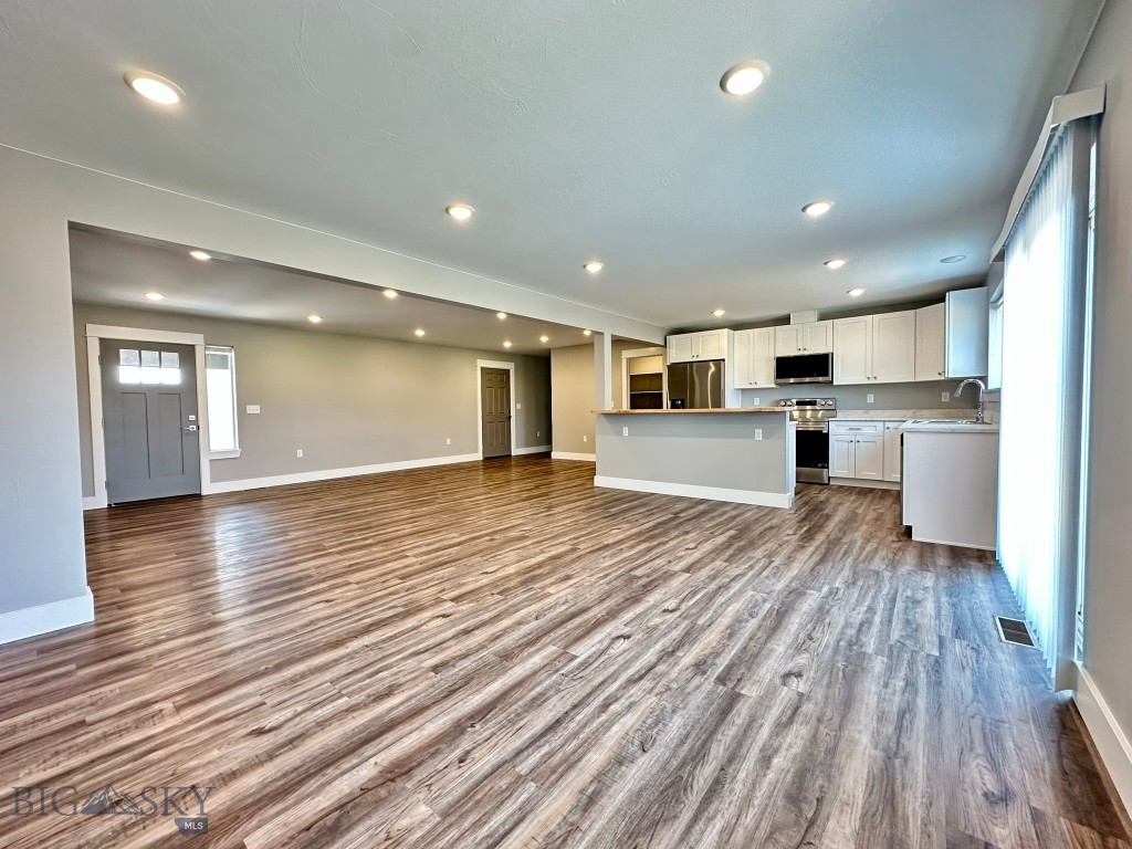 8410 Applegate Road Property Photo 48