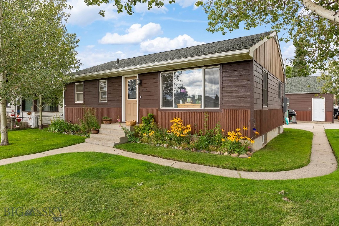 2419 Ottawa Property Photo 4